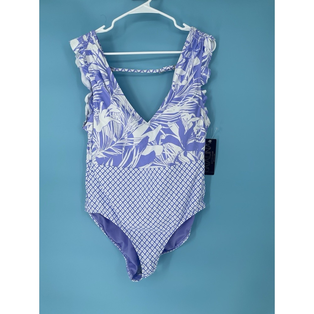 Catalina one piece swimsuit Size‎ XL 16-18 Lavender And White